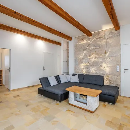 Hoechstein - Stone & Light - By Mynests * Schladming