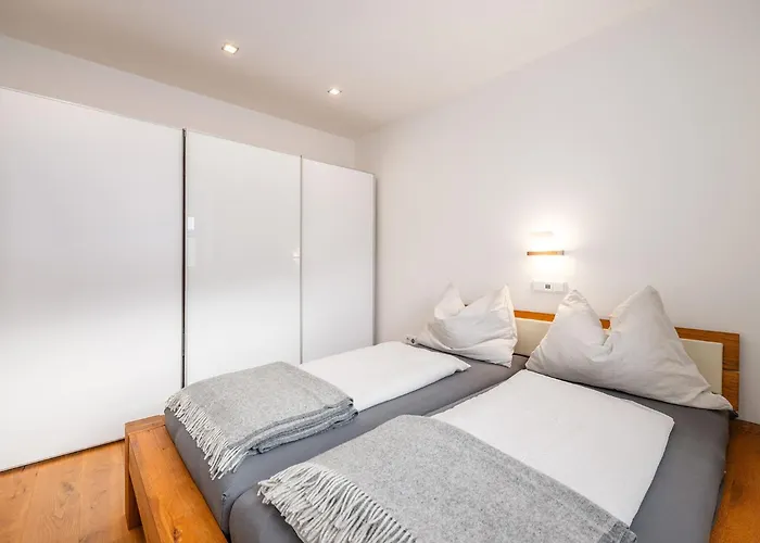 Apartman Hoechstein - Stone & Light - By Mynests *