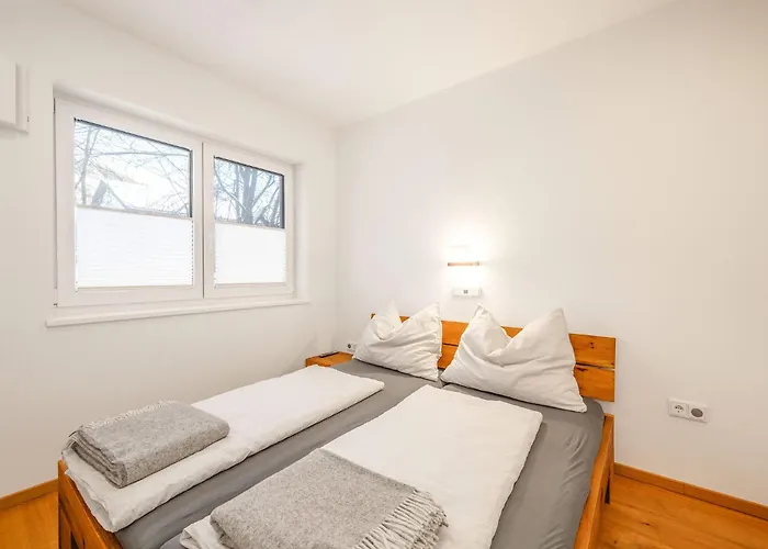 Hoechstein - Stone & Light - By Mynests